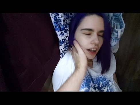 ❤️ Vaig trobar la meva germana a l'armari i la vaig ajudar a correr-se Vídeo de merda  al ca.hentaisaturn.ru ☑